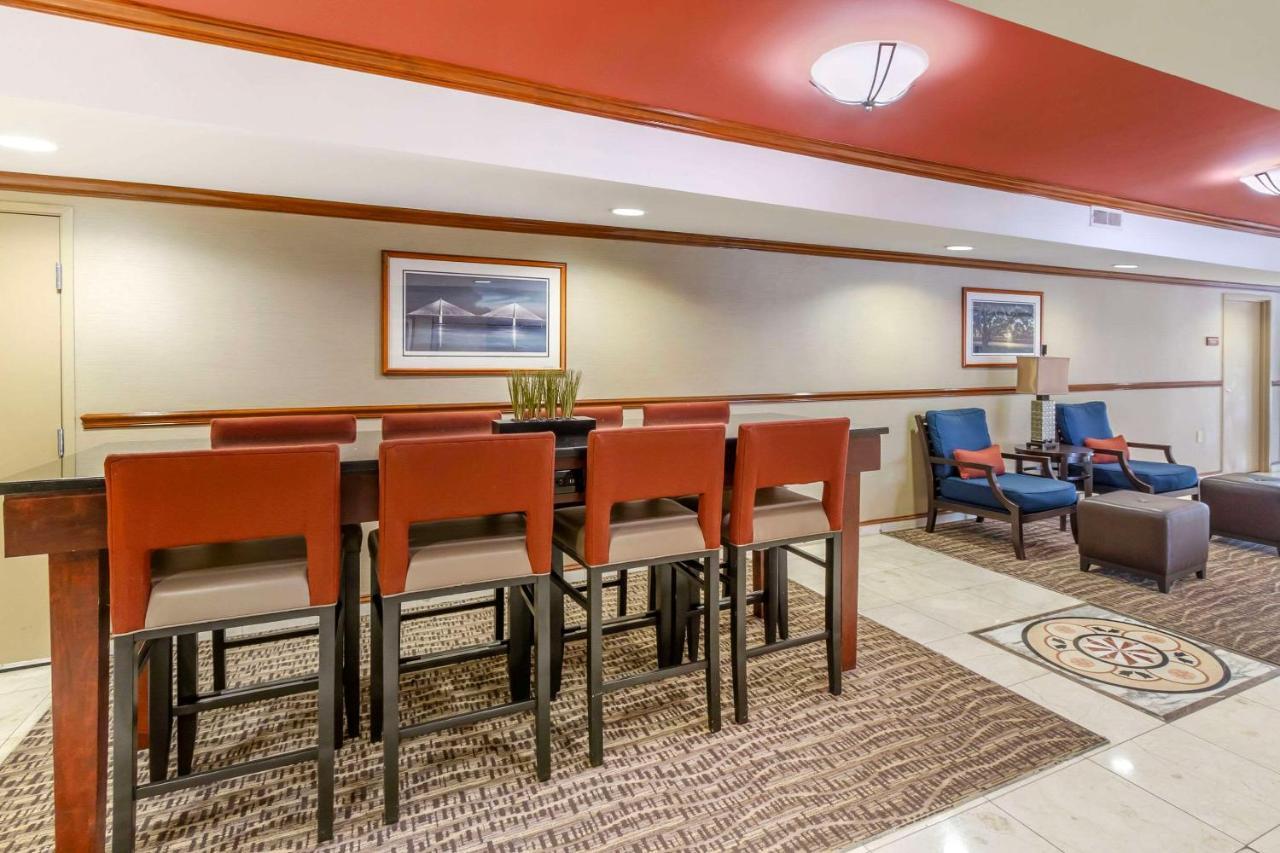 Comfort & Airport Convention Center North Charleston