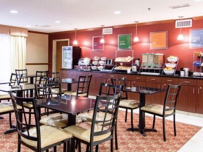 Hotel Comfort & Airport Convention Center North Charleston