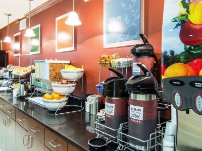 Hotel Comfort & Charleston Airport Convention Center